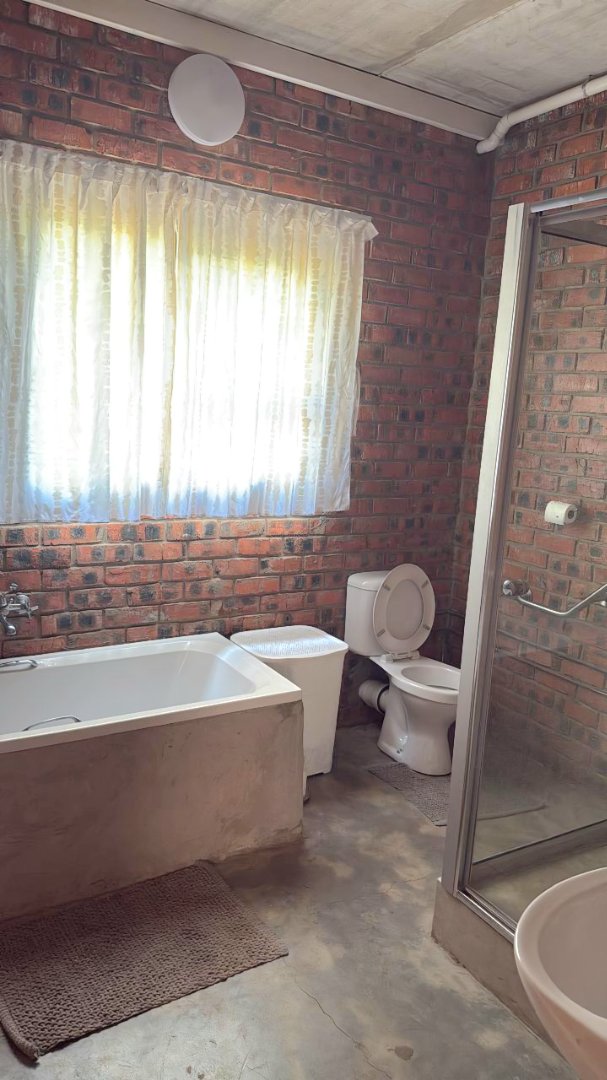 6 Bedroom Property for Sale in Maselspoort Free State